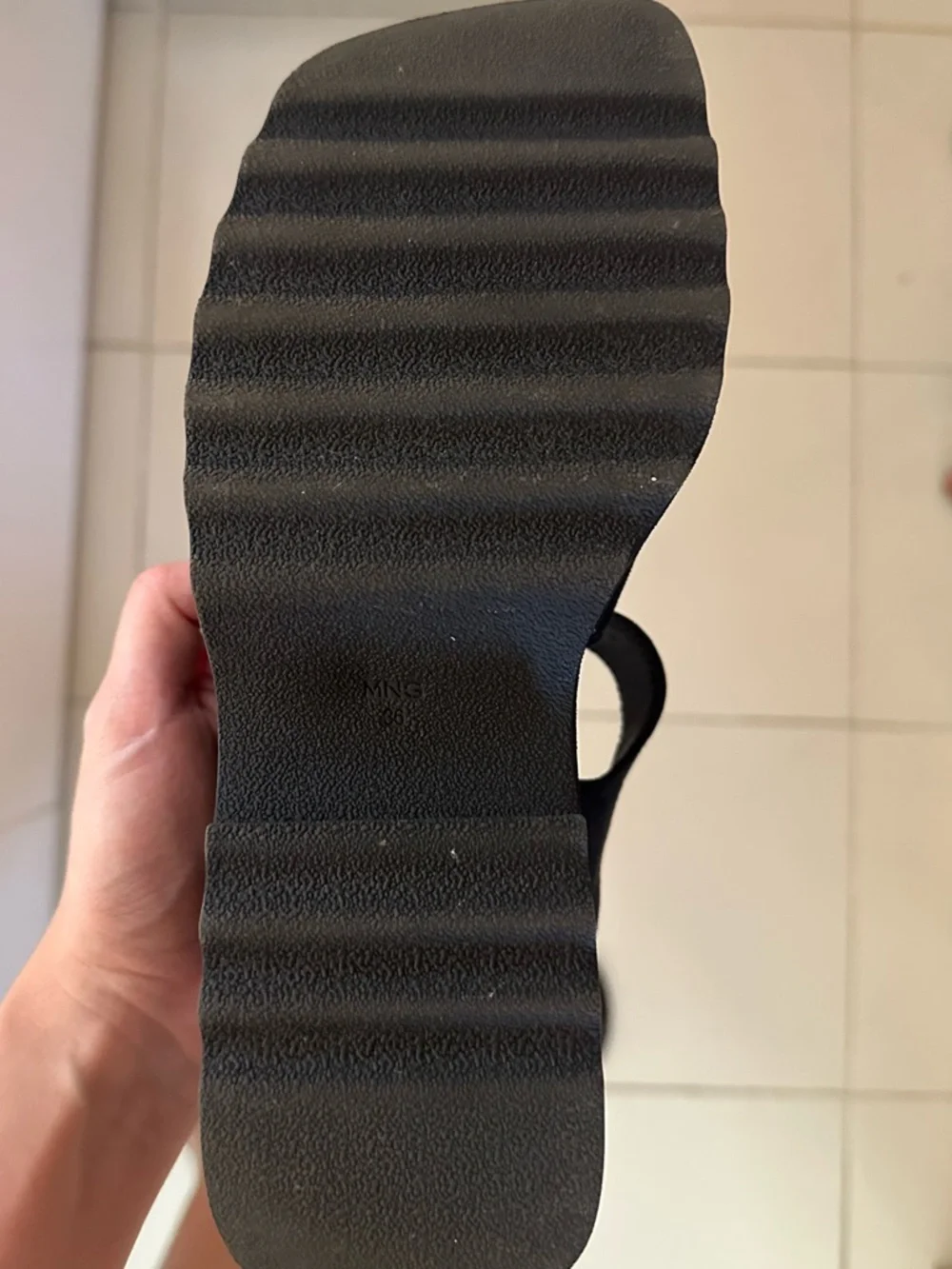 Mango black platform